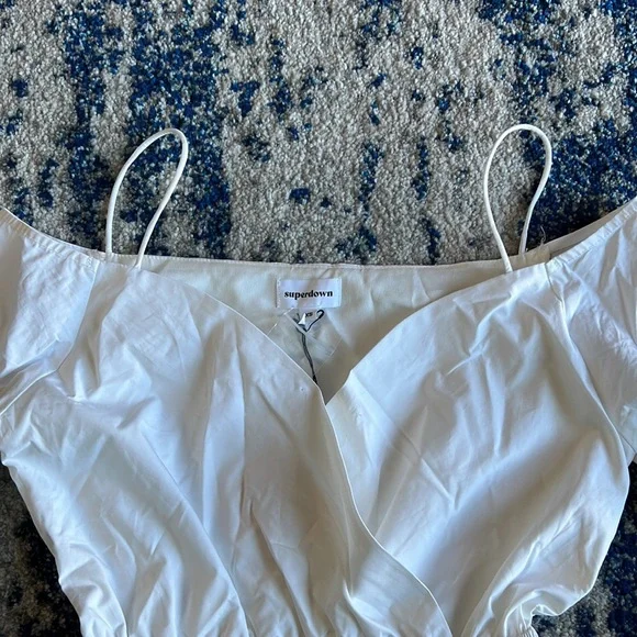 superdown Leia Off Shoulder Dress in White XS - Picture 7 of 11
